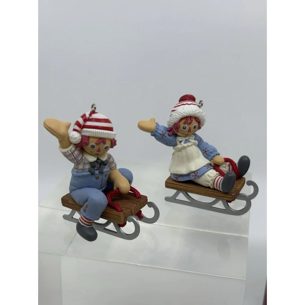 2005 Hallmark Holiday Sledding Raggedy Ann and Andy Ornament Set  Box